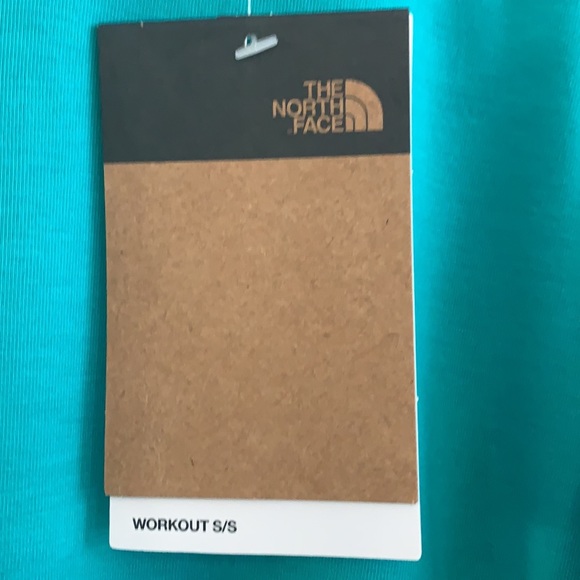 ❣️THE NORTH FACE❣️Standard fit flash dry workout tops🌺🌺❣️❤️❤️🌸💖 - Picture 10 of 10